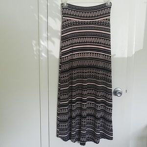 ⭐NWT Charlotte russe maxi skirt size large